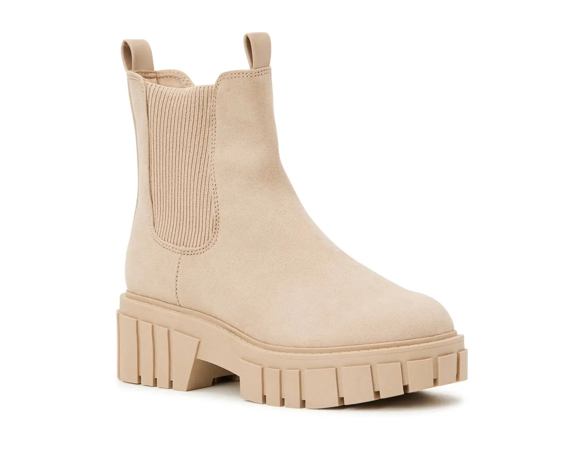 Madden NYC Women's Chunky Lug Chelsea Boots