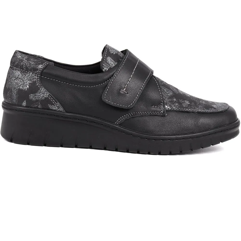 Touch-Fasten Floral Monk Shoes - HAK40021 / 326 620